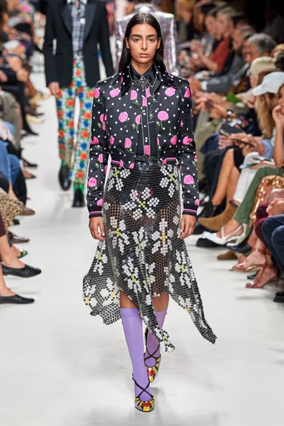 Look 33